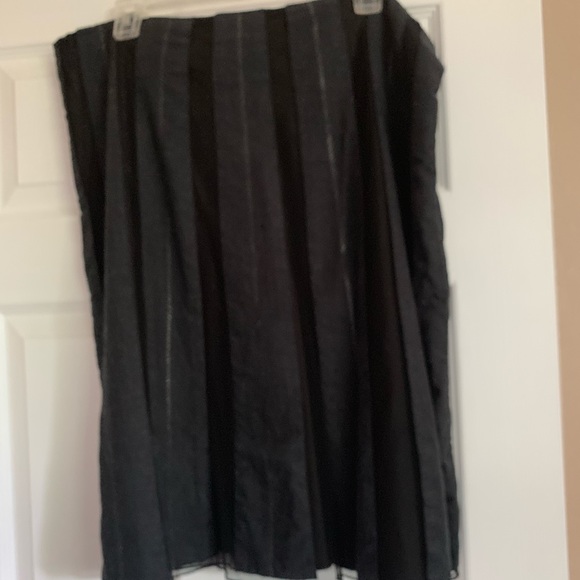 Women’s Old Navy Skirt - Picture 1 of 2